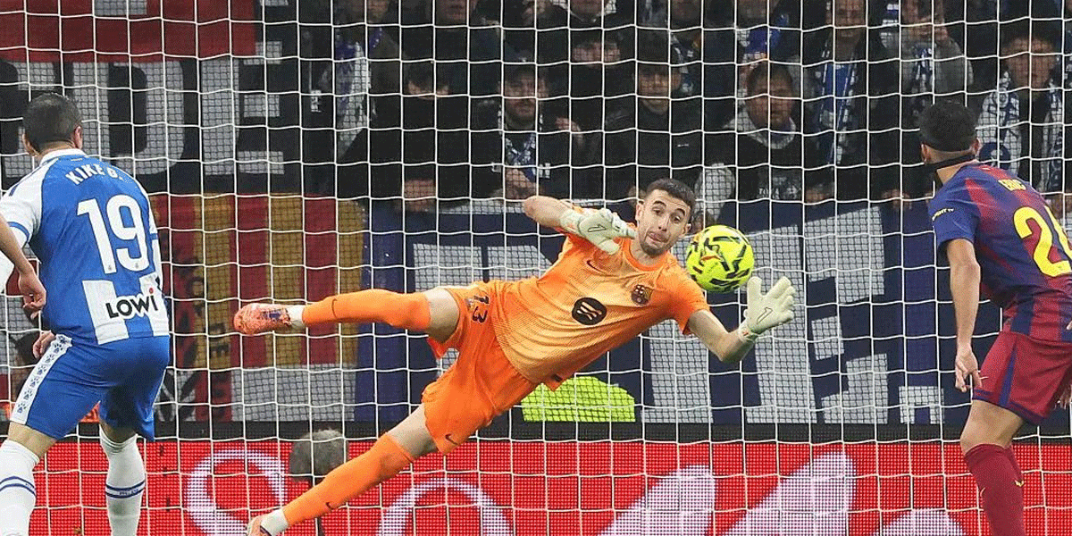 Joan Garcia Tampil Tenang Hadapi Tekanan di Derbi Catalan