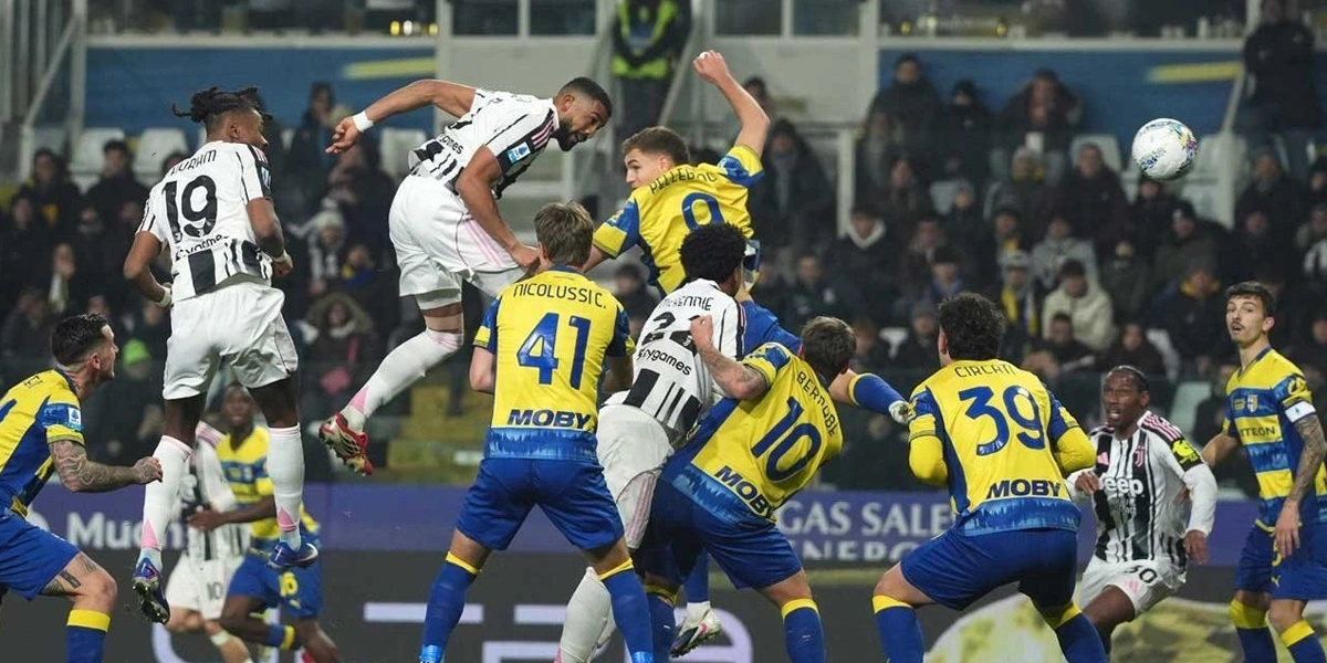 Bremer-Gemilang,-Juventus-Meraih-Kemenangan-atas-Parma-dan-Kembali-ke-Empat-Besar!